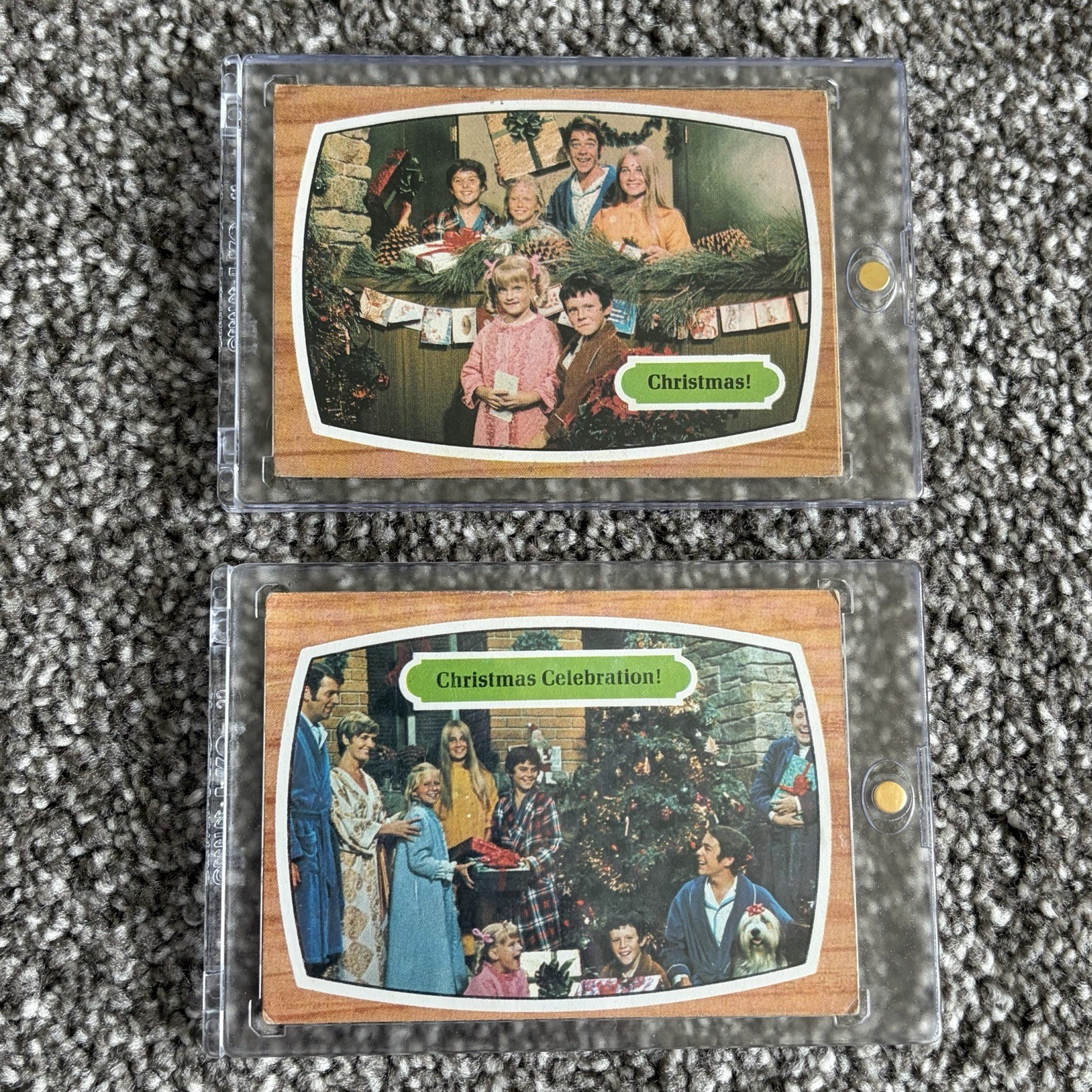 1971 Topps Lot of 2 The Brady Bunch Christmas Celebration TV Cards #25 #74 1969 1971 Topps Lot of 2 The Brady Bunch Christmas Celebration TV Cards #25 #74 1969