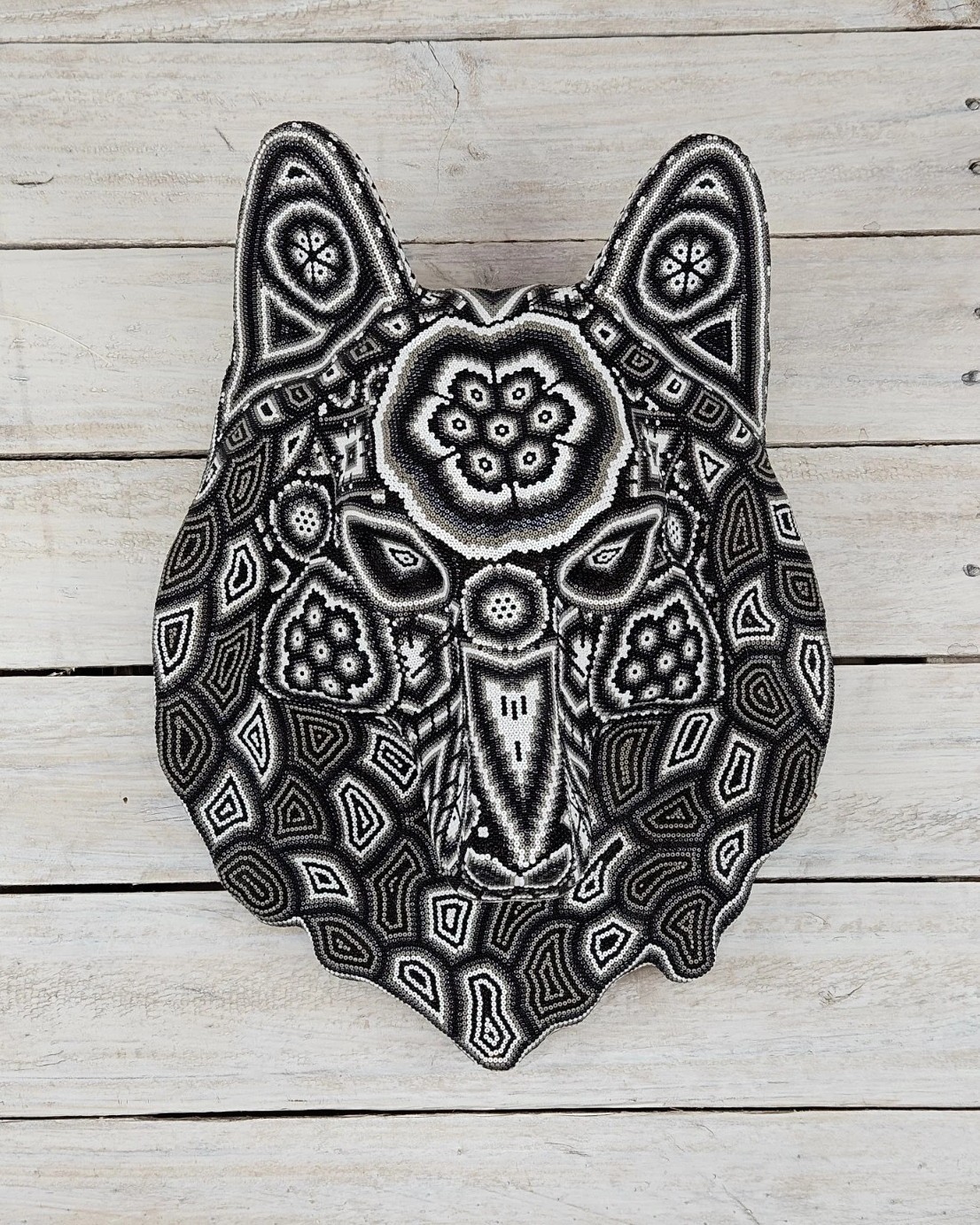 Wixárika Huichol Beaded Wolf Head – Handmade with Glass Beads on Beeswax 