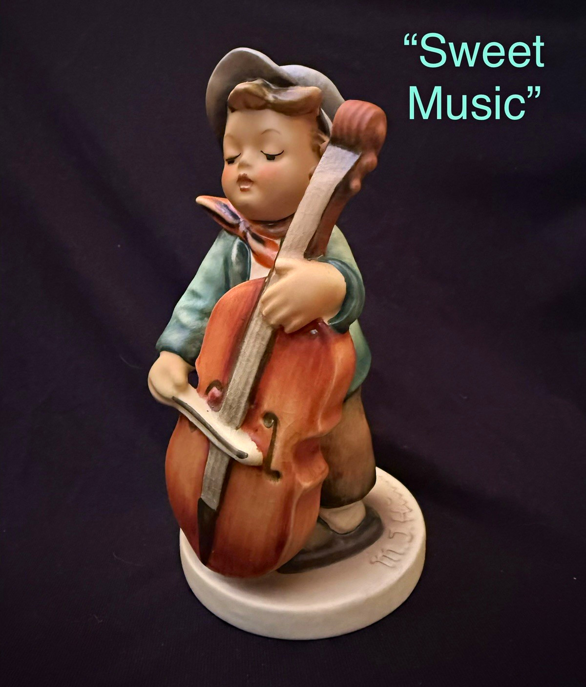 Hummel Goebel “Sweet Music” Porcelain Figurine #186 TMK-5