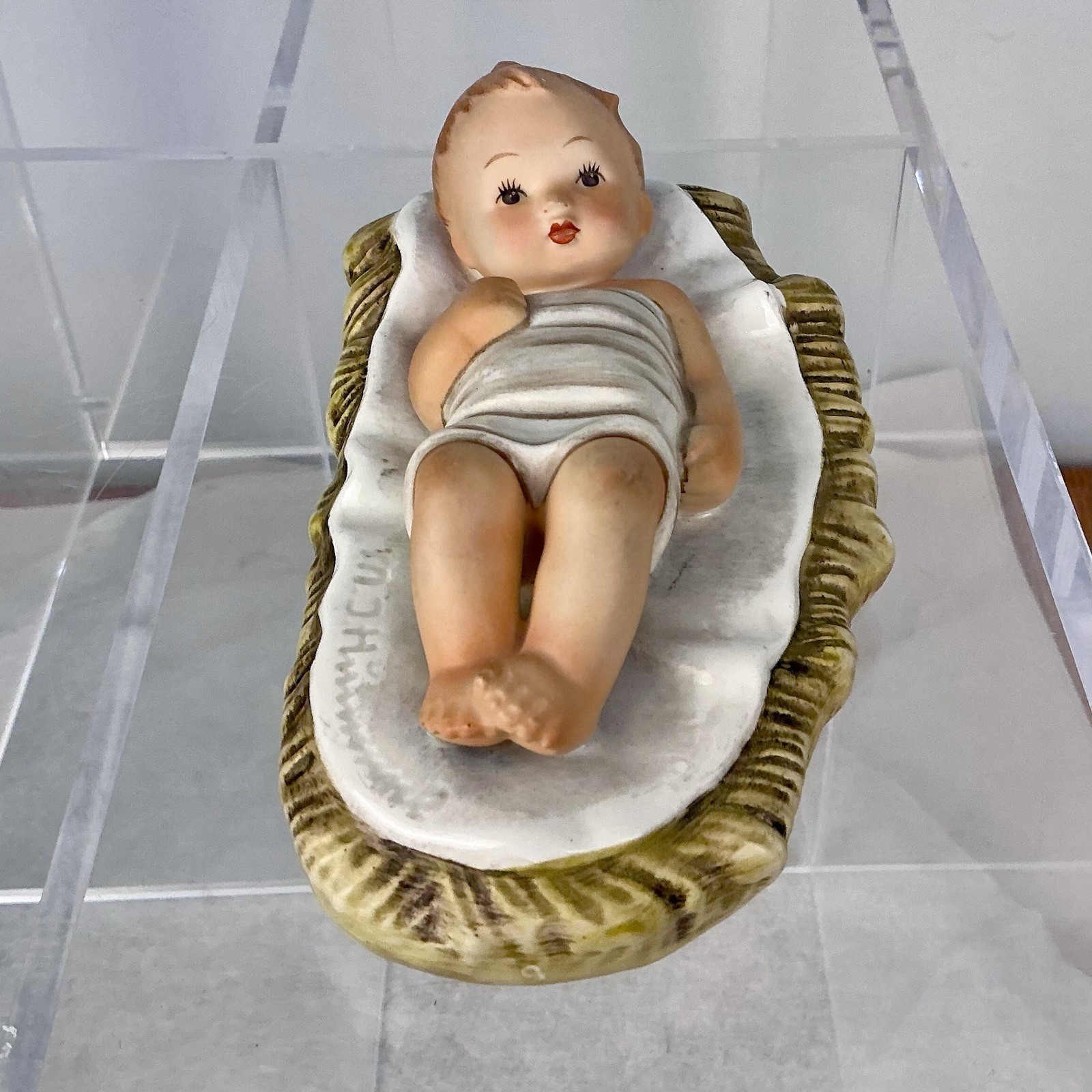 Vintage ( 1950-59)  Goebel Hummel #2 Infant Jesus Porcelain Figurine 6” Length