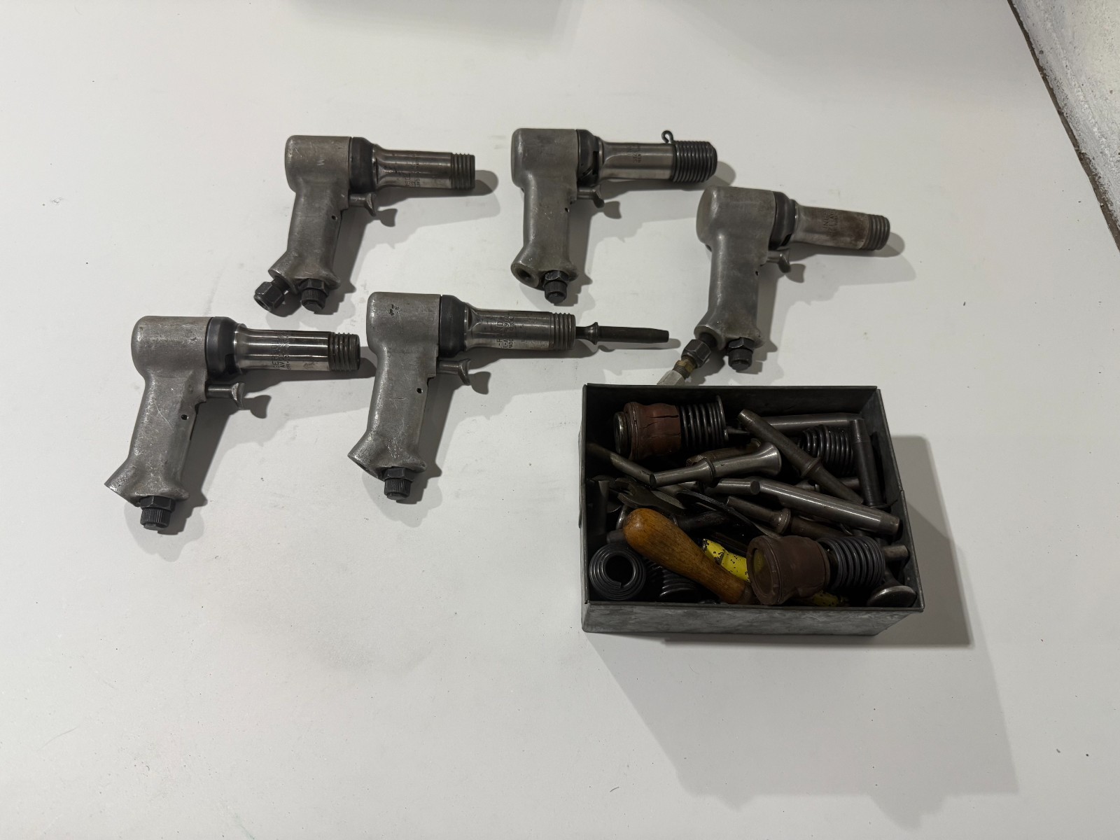 Lot of 5 Ingersoll Rand Pneumatic Rivet Chisel Hammer