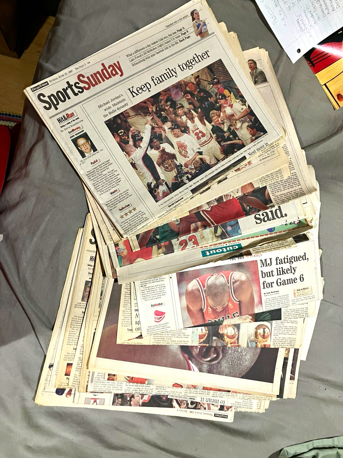 Chicago Tribune Bulls NBA Finals newspaper lot 1997-1998 “The joy of six”