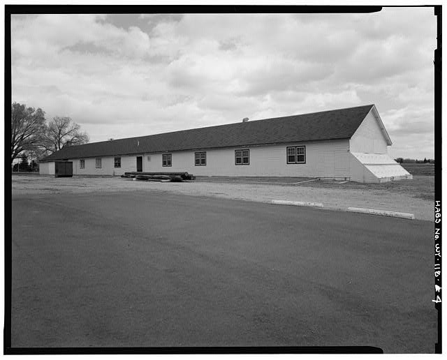 4. West rear south side building. View northeast. - Fort David A. Russell,