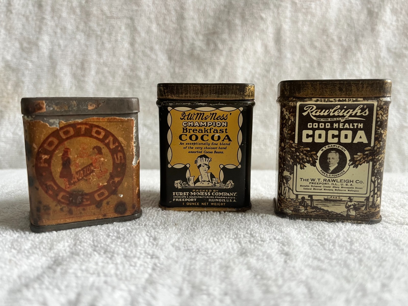 VTG. SET OF 3 SAMPLE COCOA TINS METAL & PAPER LABEL 1 OZ TINS -2.0 & 2.25 VTG. SET OF 3 SAMPLE COCOA TINS METAL & PAPER LABEL 1 OZ TINS -2.0 & 2.25