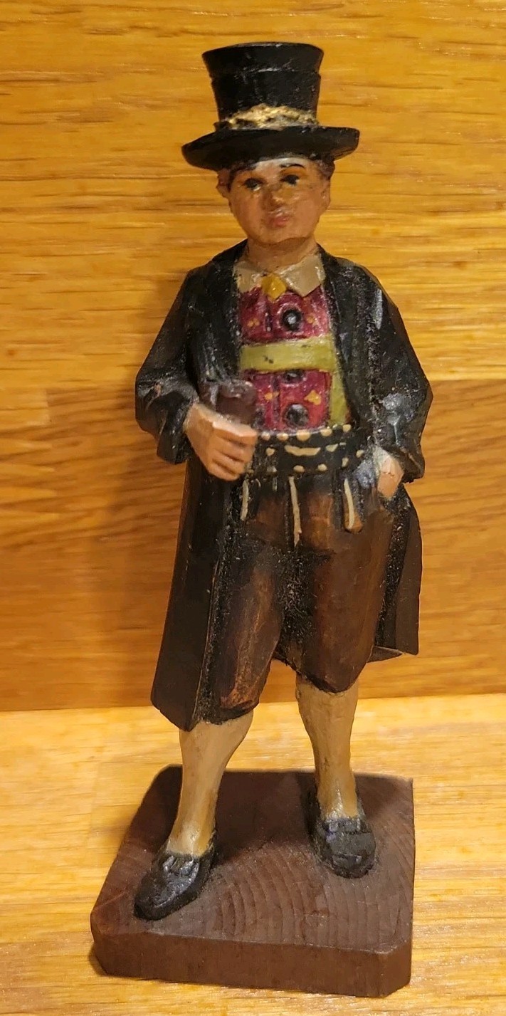 Vintage Austrian Alpine Folk Art Wood Carving of a Man in Traditional Dress 4.25