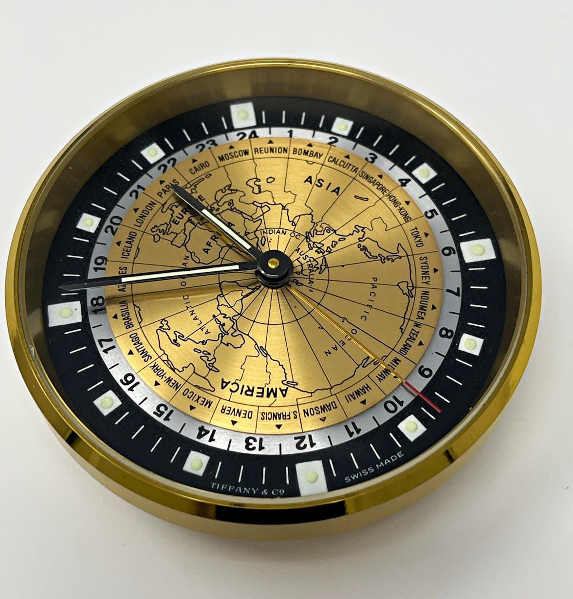 Tiffany & Co. Swiss Quartz World Map Dial Desk Clock Analog Gold Tone READ DESC