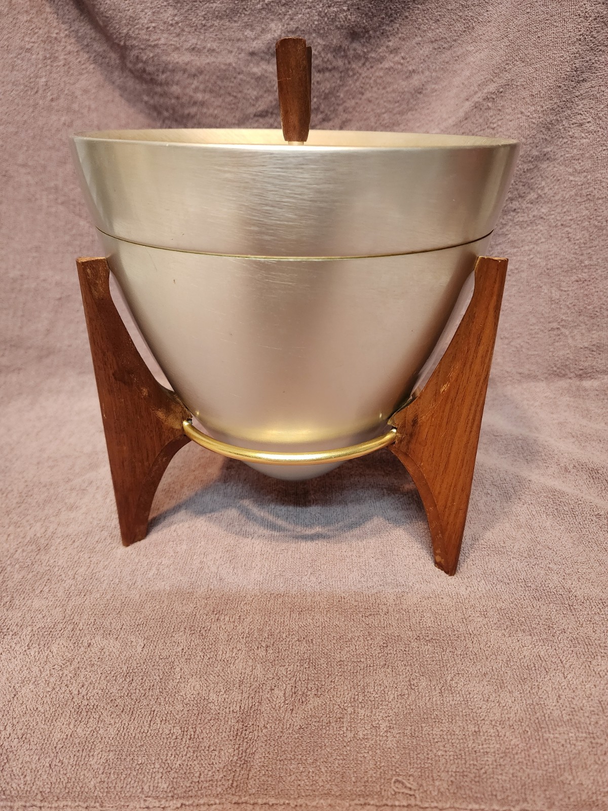 Vintage Mirro Medallion Aluminum Bullet Ice Bucket Teak Tripod Atomic MCM 1950s Vintage Mirro Medallion Aluminum Bullet Ice Bucket Teak Tripod Atomic MCM 1950s
