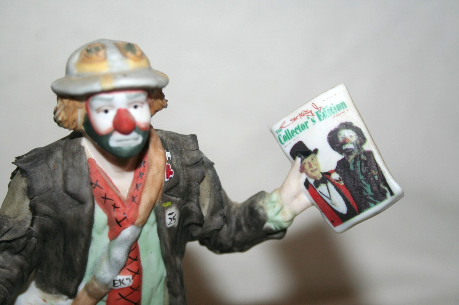 RARE VTG VAGABOND CLOWN EMMETT KELLY Jr MAGAZINES FOR SALE HOBO FIGURINE 80s LTD