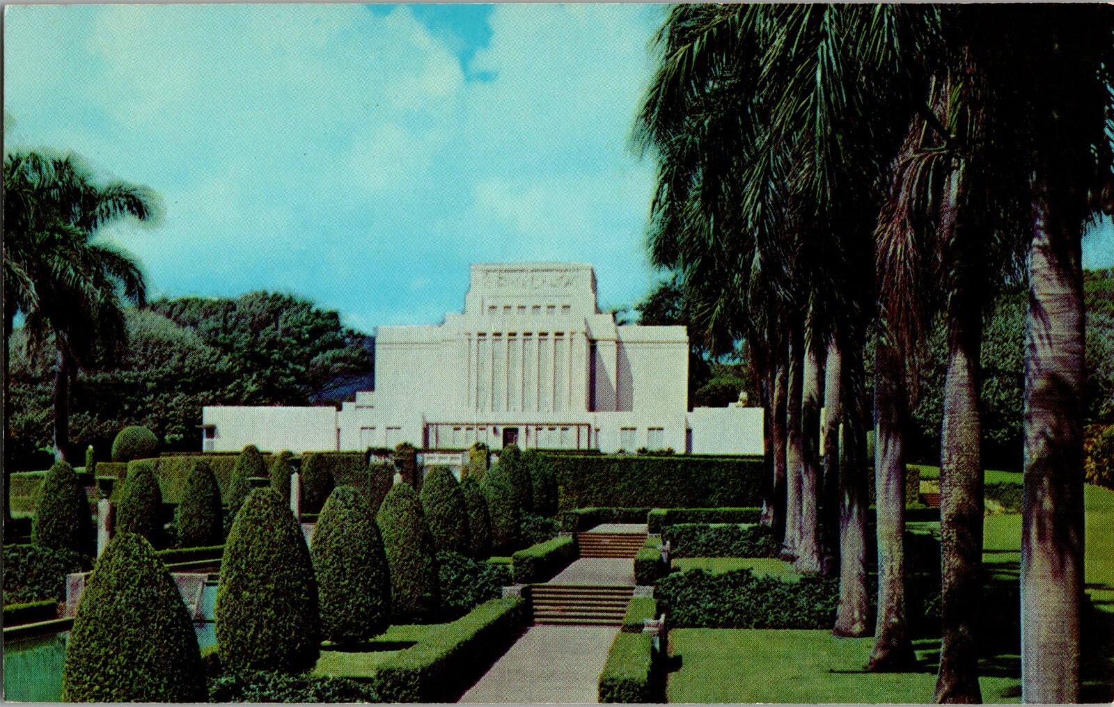 Postcard Laie Hawaii HI. On The Island Of OAHU LDS Hawaiian Temple