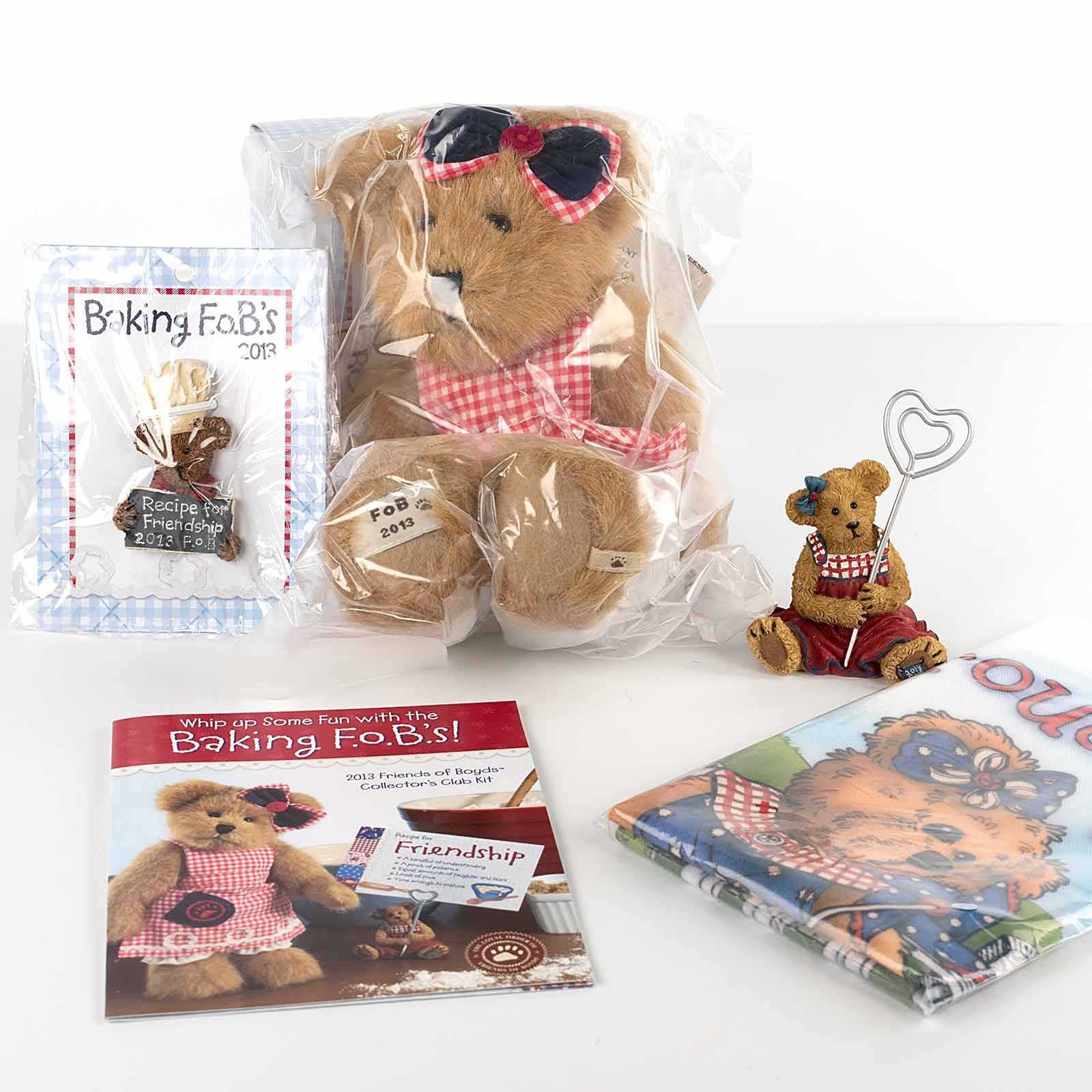 Boyds 2013 Friends of Boyds Club Kit Betty Bakesalot Plush & Figurine 02013-15