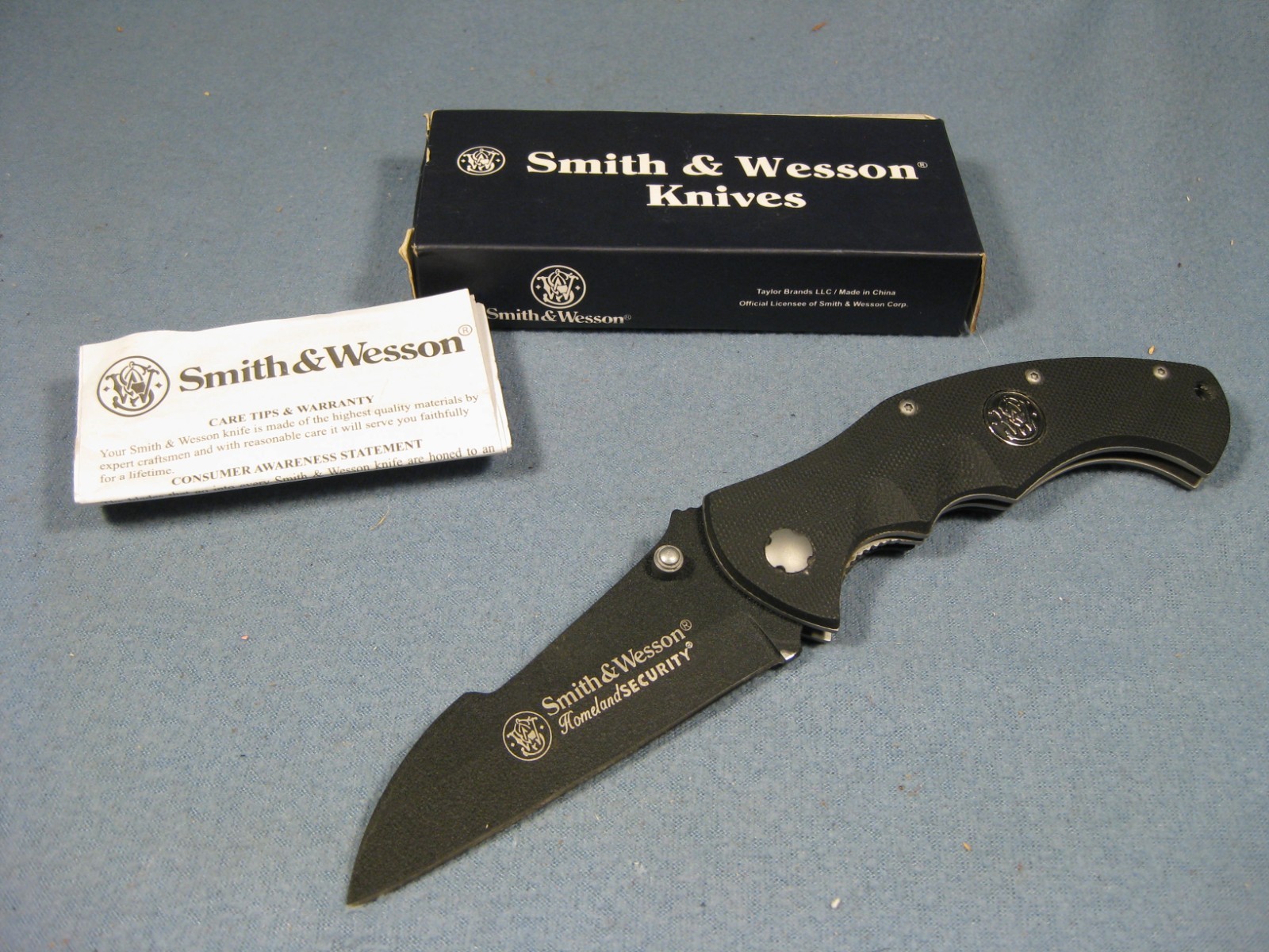 New Smith & Wesson CK 212 G10 Homeland Security First Production Knife New Smith & Wesson CK 212 G10 Homeland Security First Production Knife