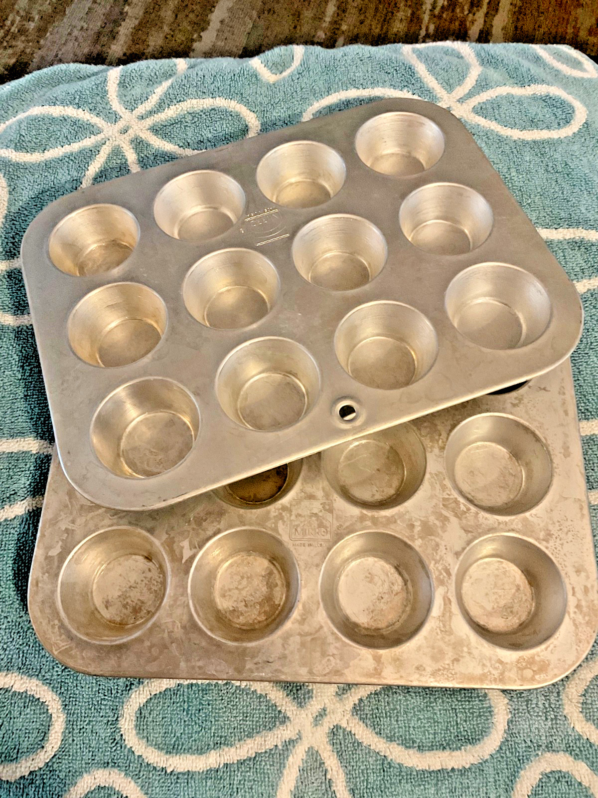 Vtge Mirro Mini Muffin Tin Pan Aluminum Tart Cupcake 12 Holes 2\