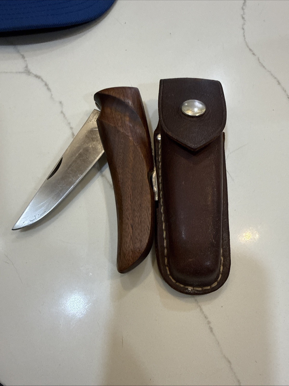Rare vintageGerber Folding Hunter Knife S Stamp Tang Walnut Handle 1968 - 1974