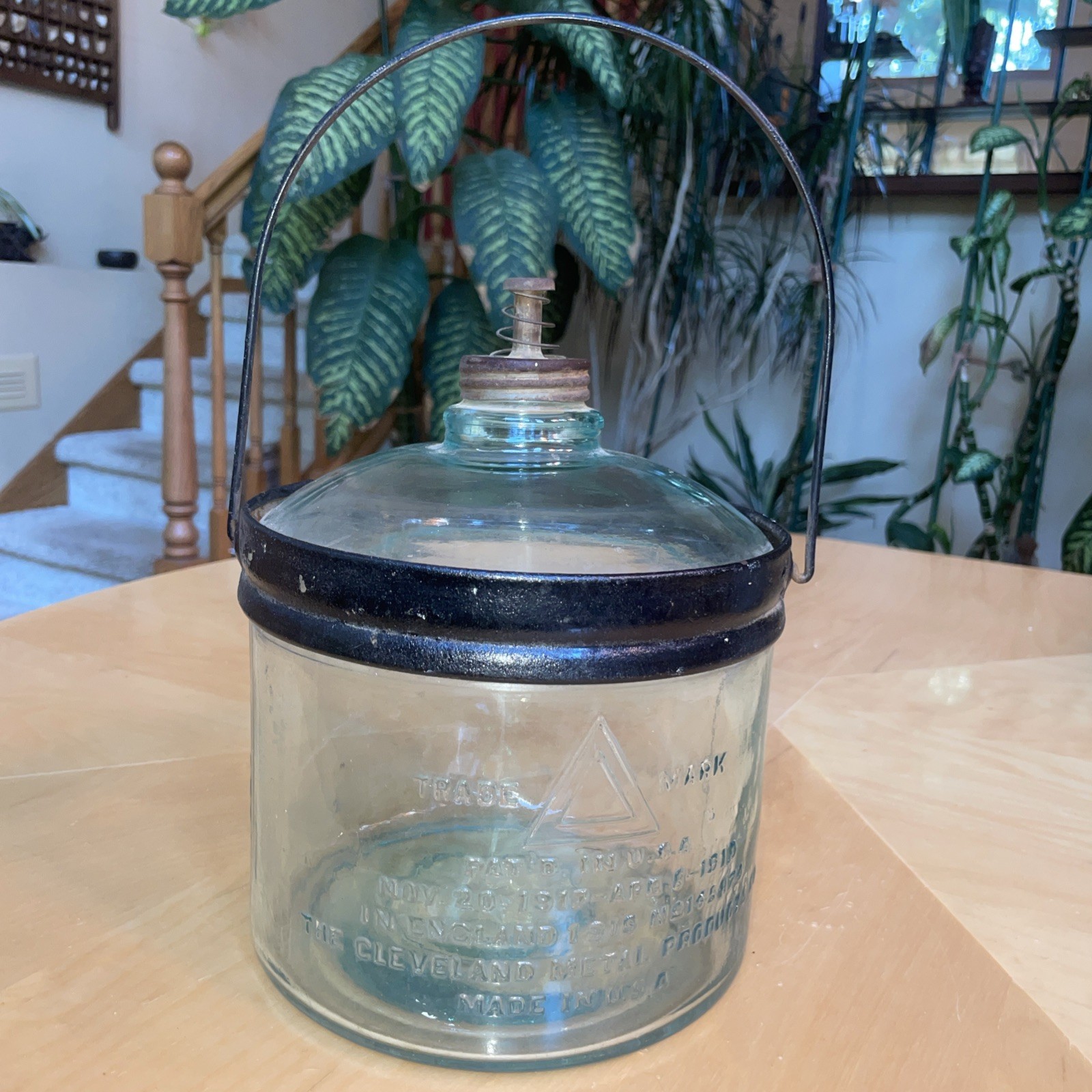 1919 Cleveland Metal Prod Glass Kerosene Stove Jug 8”Works Great Shape Handle 1919 Cleveland Metal Prod Glass Kerosene Stove Jug 8”Works Great Shape Handle