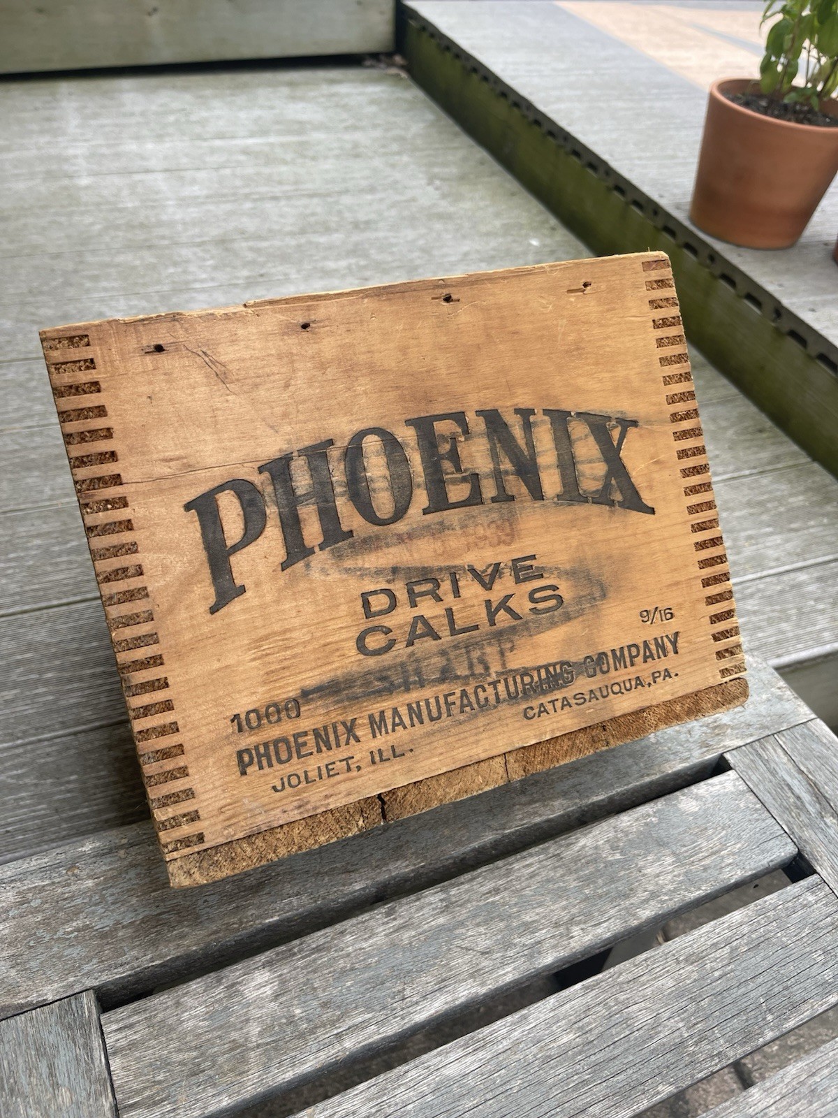 Vintage Wood Crate Phoenix Draft Horse Shoes Calks Joliet IL Catasauqua PA Box Vintage Wood Crate Phoenix Draft Horse Shoes Calks Joliet IL Catasauqua PA Box