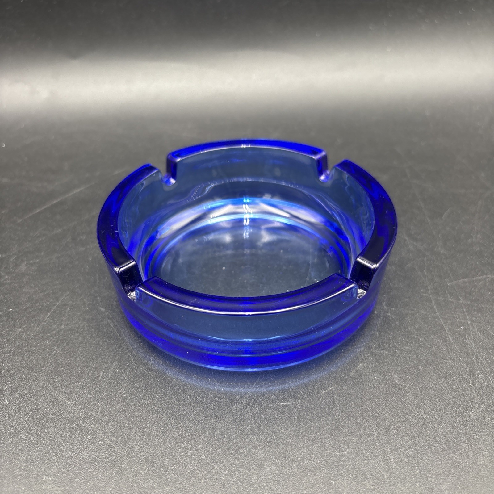 Vintage Cobalt Blue Glass Ashtray 4” Round MCM No Chips Vintage Cobalt Blue Glass Ashtray 4” Round MCM No Chips