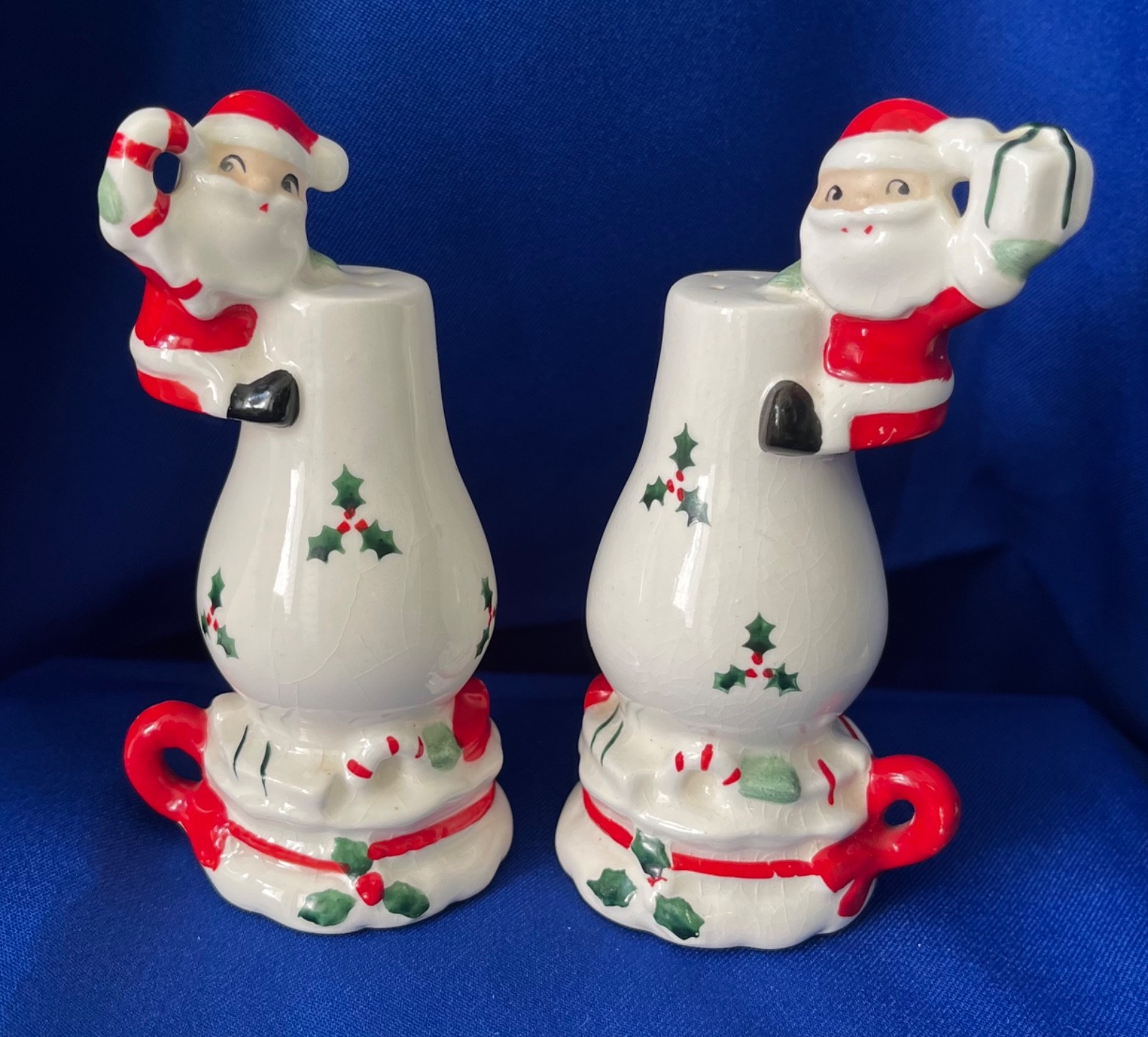 VTG 1960 Japan MG Menschik Goldman Santas On Lantern Salt And Pepper Set ~Nice