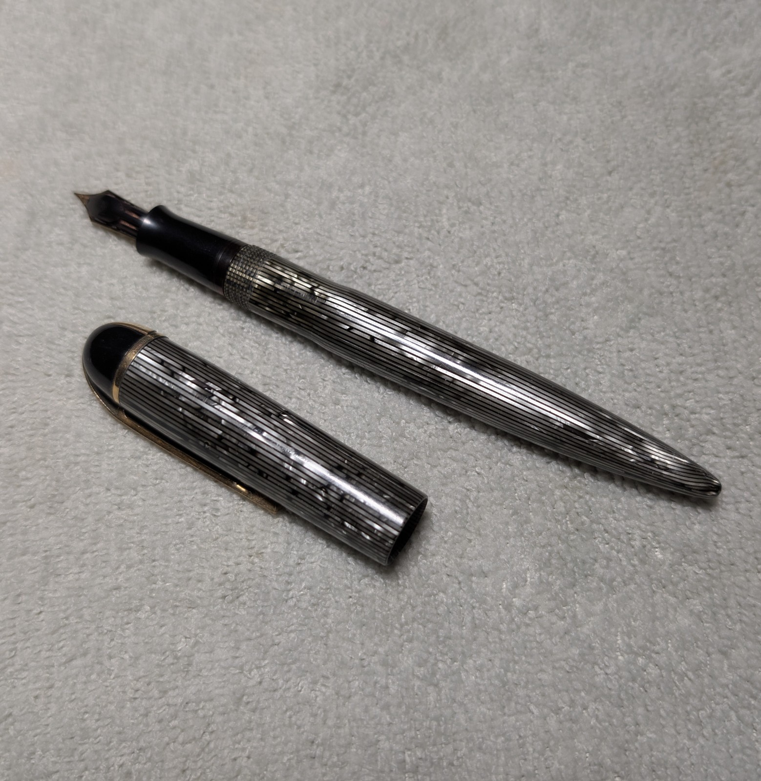 Vintage Eversharp Skyline Gray Moire Fountain Pen 14K Nib - For Restoration