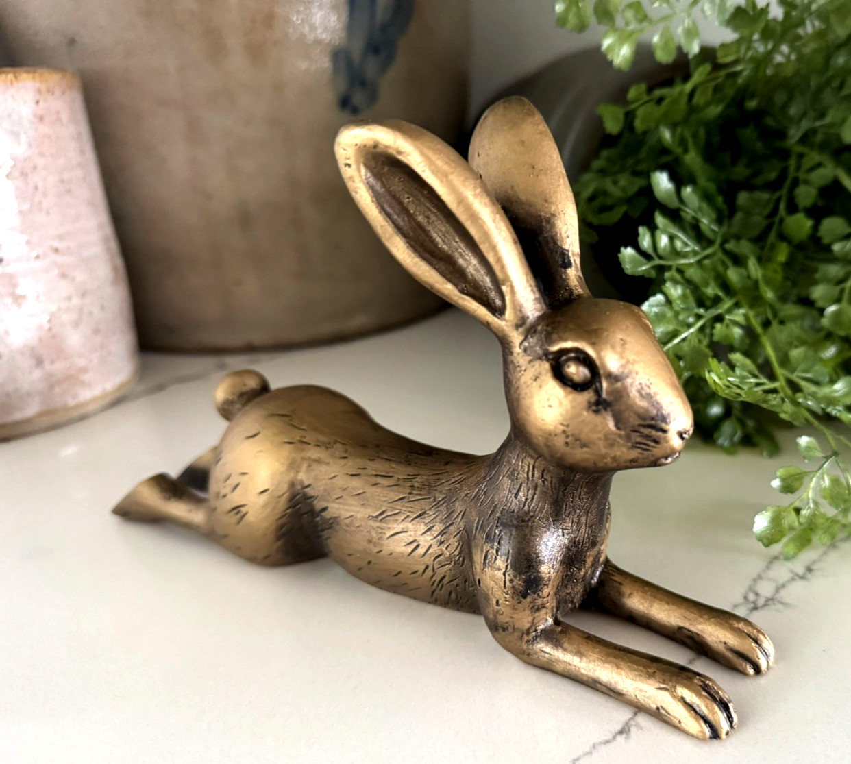 ONE Antique-Gold Bunny Rabbit Hare Figurine Bookend Office Shelf Accent Decor