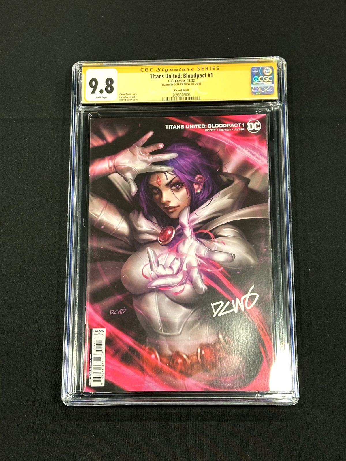 Titans United: Bloodpact #1 D.C. Comics CGC 9.8 signed by Derrick Chew Titans United: Bloodpact #1 D.C. Comics CGC 9.8 signed by Derrick Chew