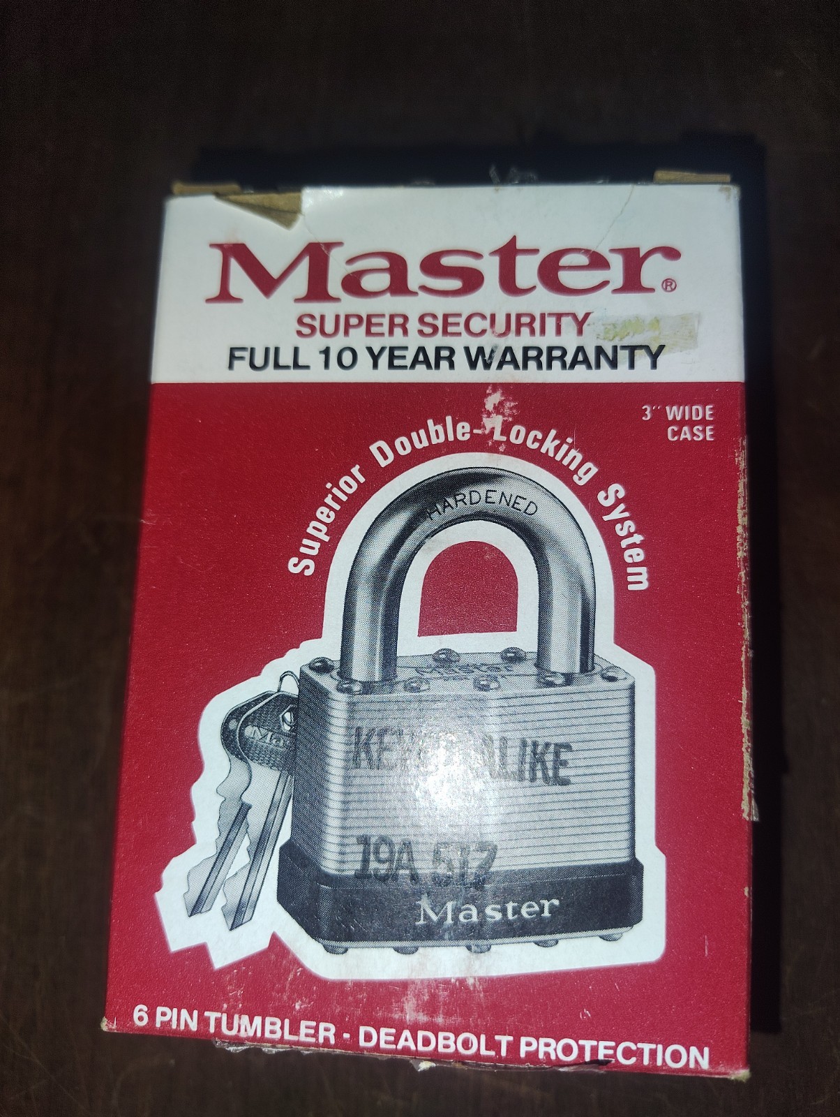 MASTER LOCK #19 Vintage Master lock and Co. No 19 Super Security. Blue bumper MASTER LOCK #19 Vintage Master lock and Co. No 19 Super Security. Blue bumper