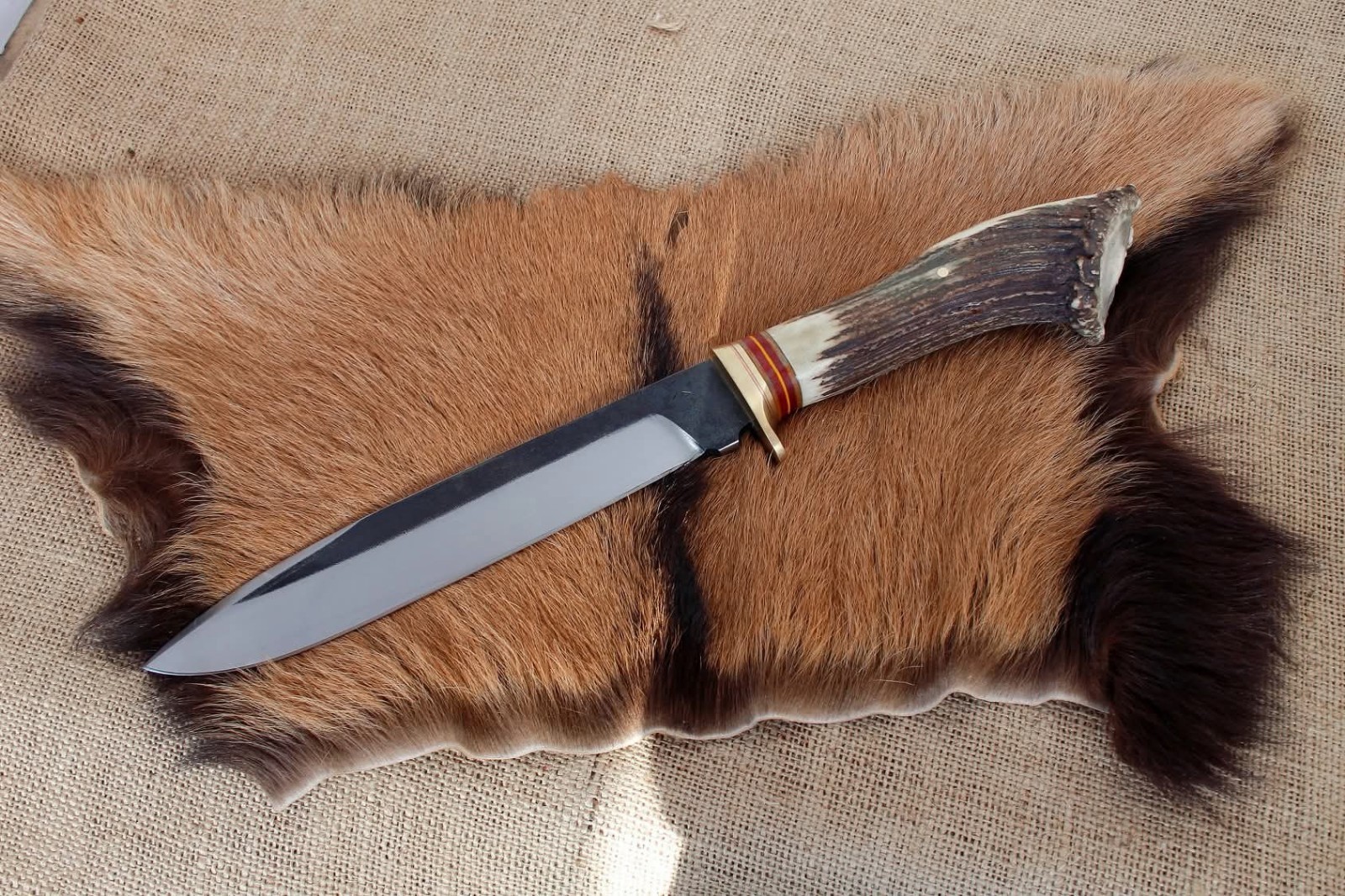 AK CUTLERY CUSTOM HANDMADE STEEL D2 BOWIE KNIFE HANDLE BRASS CLIP & STAG CROWN 