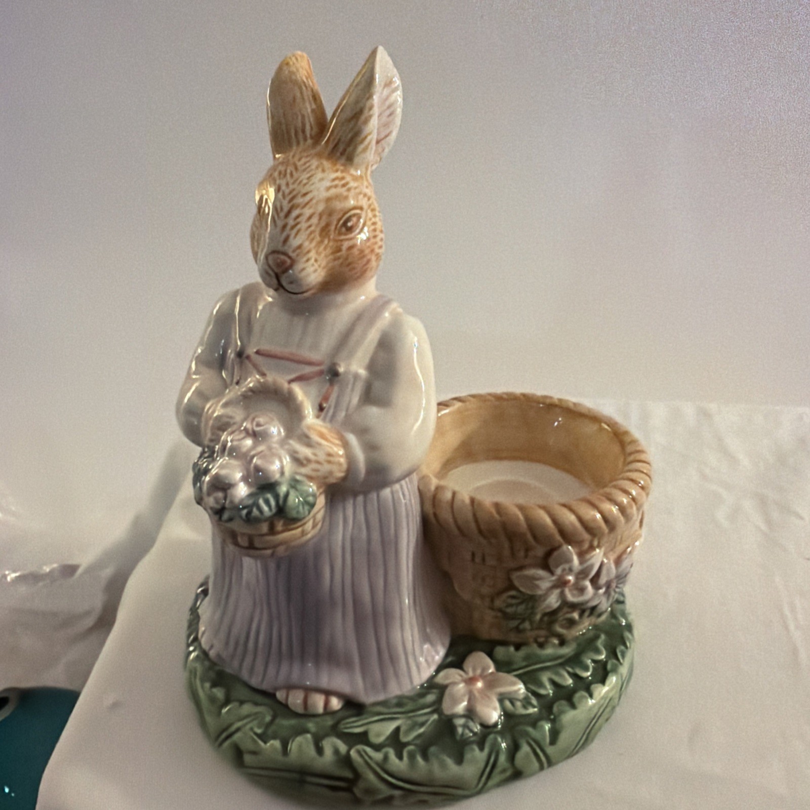 VTG Avon Springtime Collection Ceramic Rabbit Candle Holder Easter Animal Decor