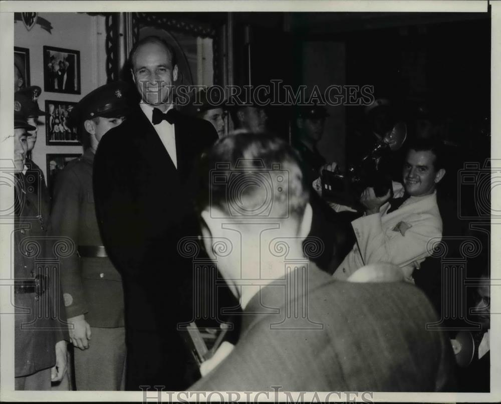 1939 Press Photo Film Executive Jimmy Roosevelt Preview of The real Glory 1939 Press Photo Film Executive Jimmy Roosevelt Preview of The real Glory