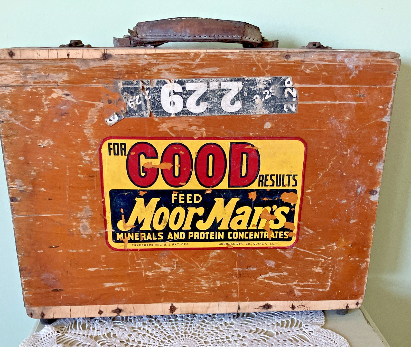 Moor Man’s Feed Wooden Salesman Briefcase  Sample Kit Empty