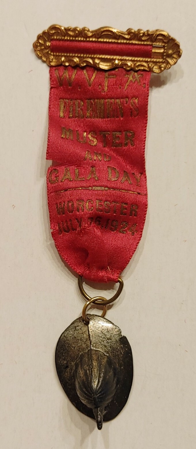 RARE W.V.F.A. FIREMAN\'S MUSTER & GALA DAY JULY 26, 1924 RIBBON METAL HELMET PIN