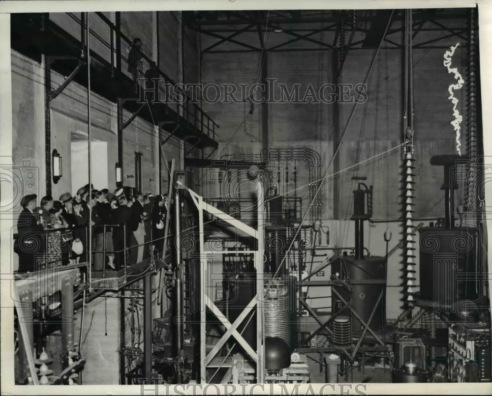 1939 Press Photo California Institute of Tech Royal Party - nee45259 1939 Press Photo California Institute of Tech Royal Party - nee45259