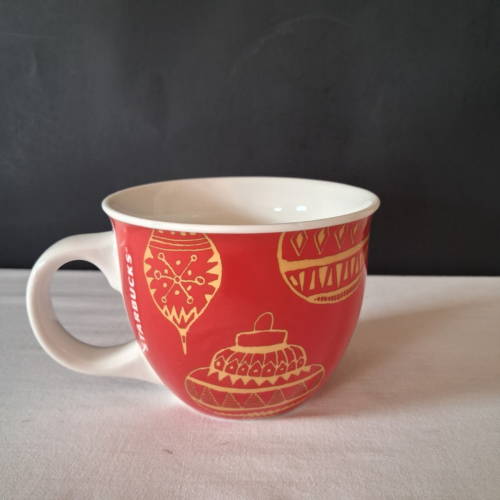Starbucks 2015 Red Christmas Holiday Coffee Mug Cup Gold Ornaments 14 Oz
