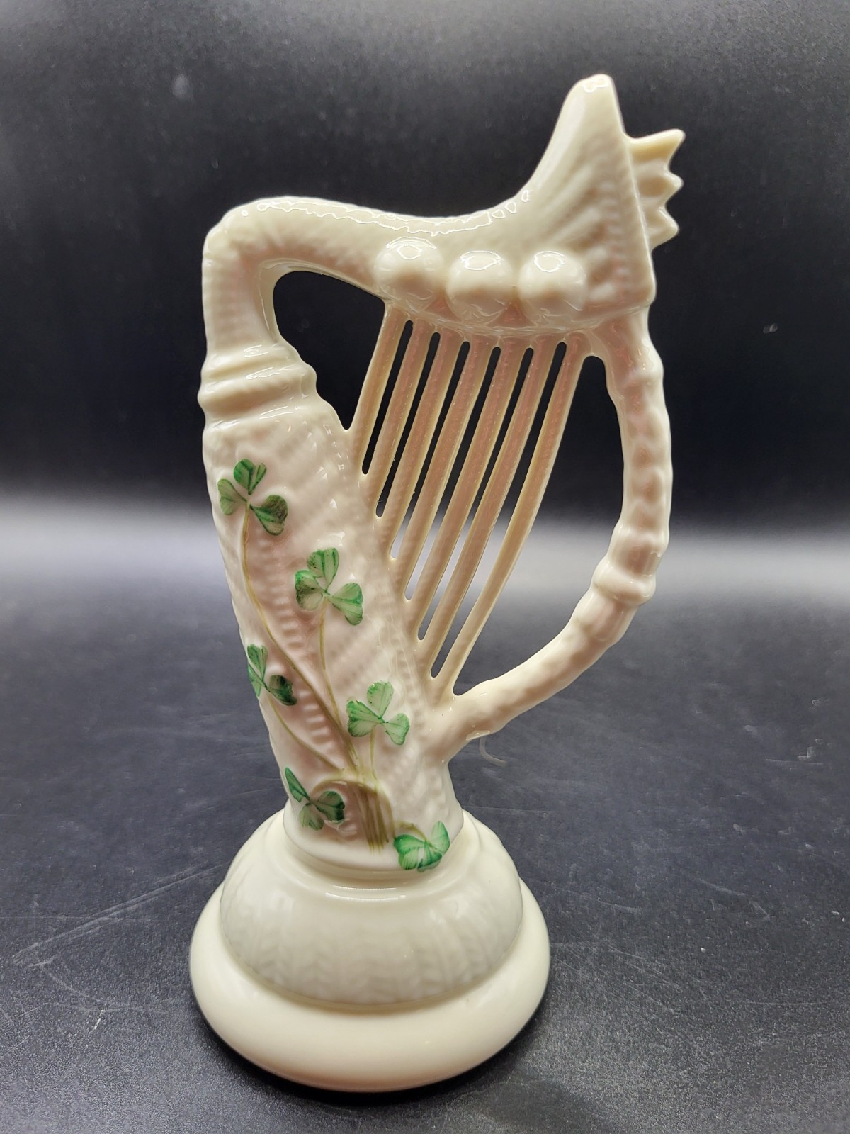 Vtg Beleek Ireland Porcelain Shamrock Design 8.25 in Irish Celtic Harp Figurine Vtg Beleek Ireland Porcelain Shamrock Design 8.25 in Irish Celtic Harp Figurine