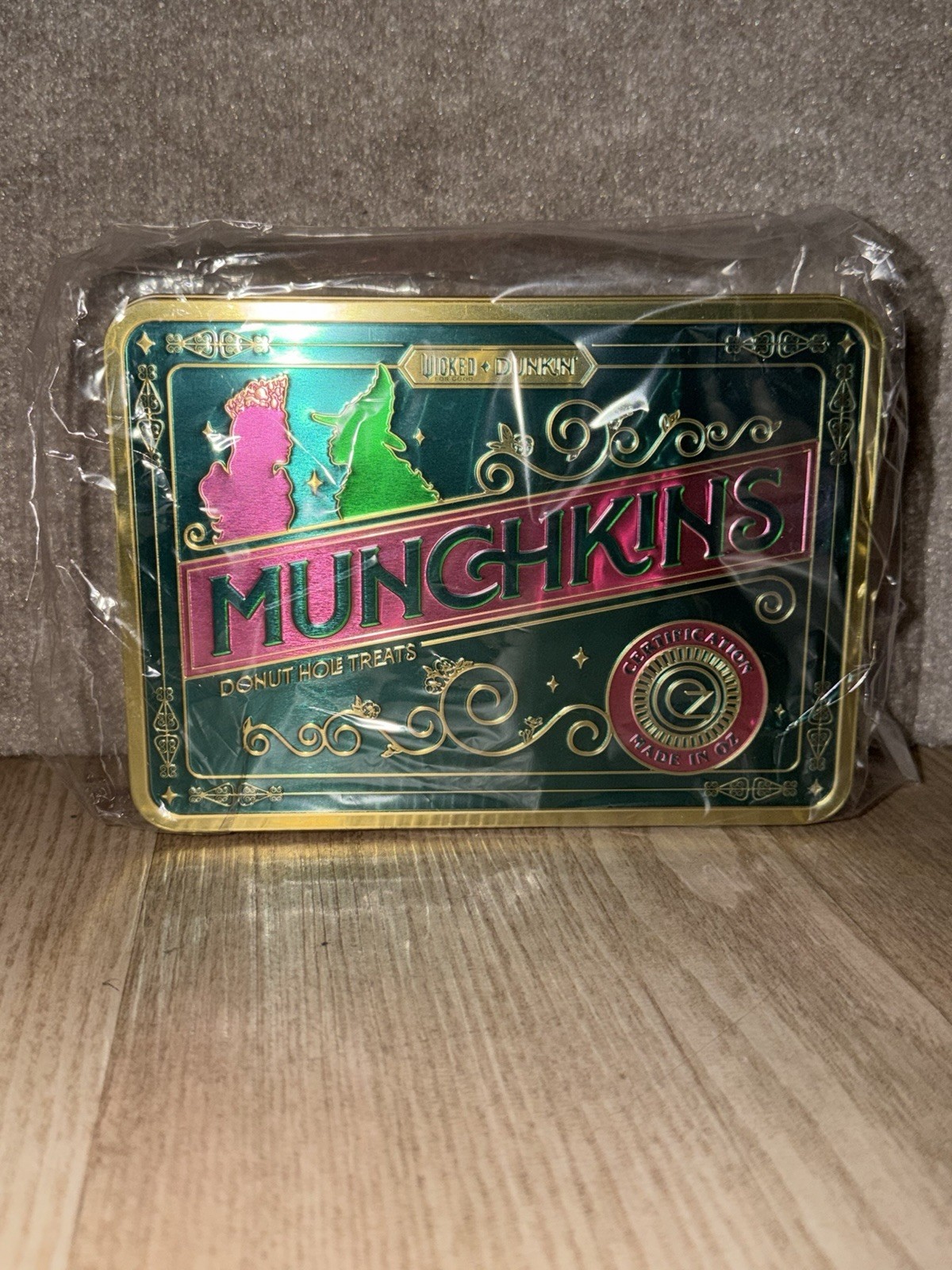 Dunkin Donuts x Wicked Munchkin Limited Edition Tin F S Dunkin Donuts x Wicked Munchkin Limited Edition Tin F S