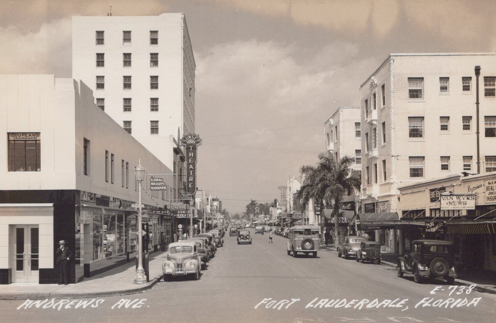 Fort Lauderdale 1944 Andrews Ave Sunset Theatre Rare Photo RPPC Postcard
