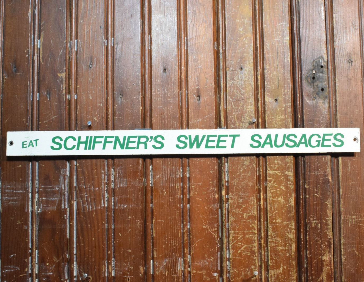 SCHIFFNER\'S SWEET SAUSAGES PAINTED METAL SIGN VINTAGE 1950s GROCERY STORE DEALER