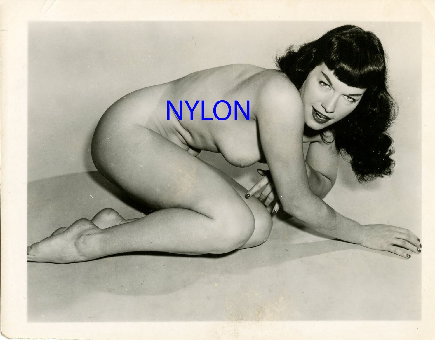 RARE BETTIE PAGE VINTAGE 1950's 4 x 5 PHOTOGRAPH RARE BETTIE PAGE VINTAGE 1950's 4 x 5 PHOTOGRAPH