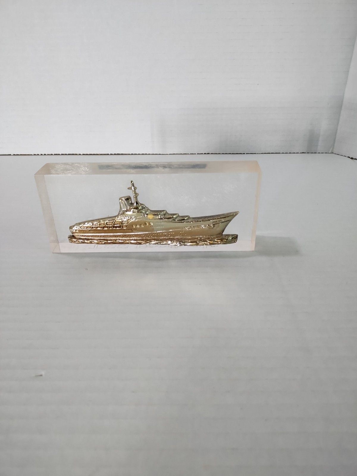 TSS FESTIVALE CRUISE SHIP ACRYLIC PAPERWEIGHT TSS FESTIVALE CRUISE SHIP ACRYLIC PAPERWEIGHT