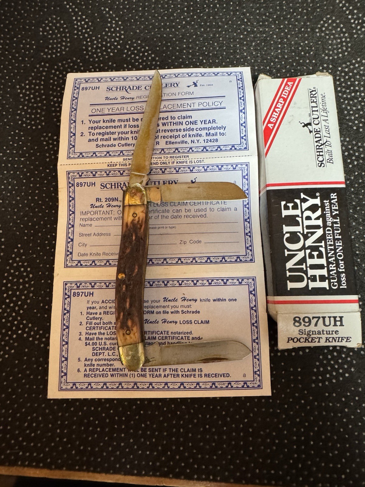 Vintage Schrade Uncle Henry 897UH Signature 3-Blade Pocket Knife & papers & Box Vintage Schrade Uncle Henry 897UH Signature 3-Blade Pocket Knife & papers & Box