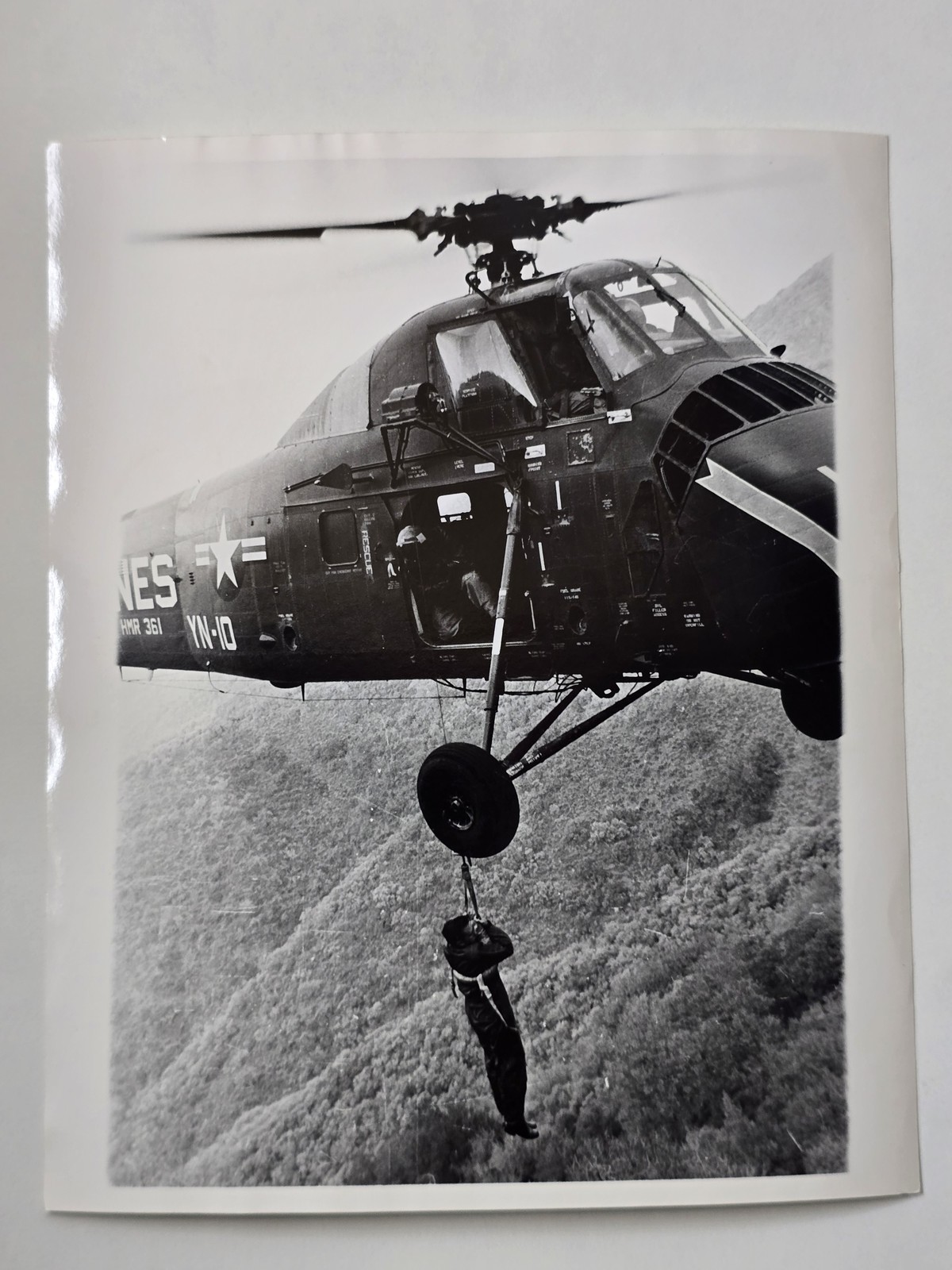 USMC Sikorsky HRS-3 CH-19E 144246 HMR-361 YN-10 Hoist 8x10 Archive Photo USMC Sikorsky HRS-3 CH-19E 144246 HMR-361 YN-10 Hoist 8x10 Archive Photo