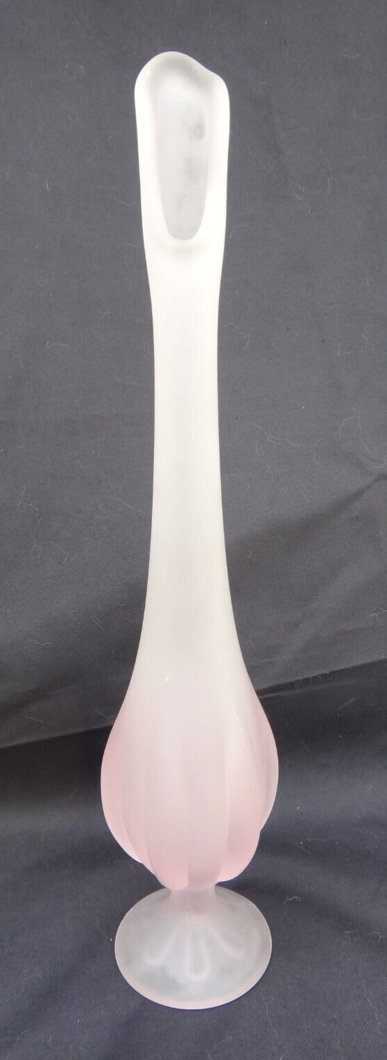 VIKING 6 Petal PINK SATIN Swung Glass Flower Vase 12.5\