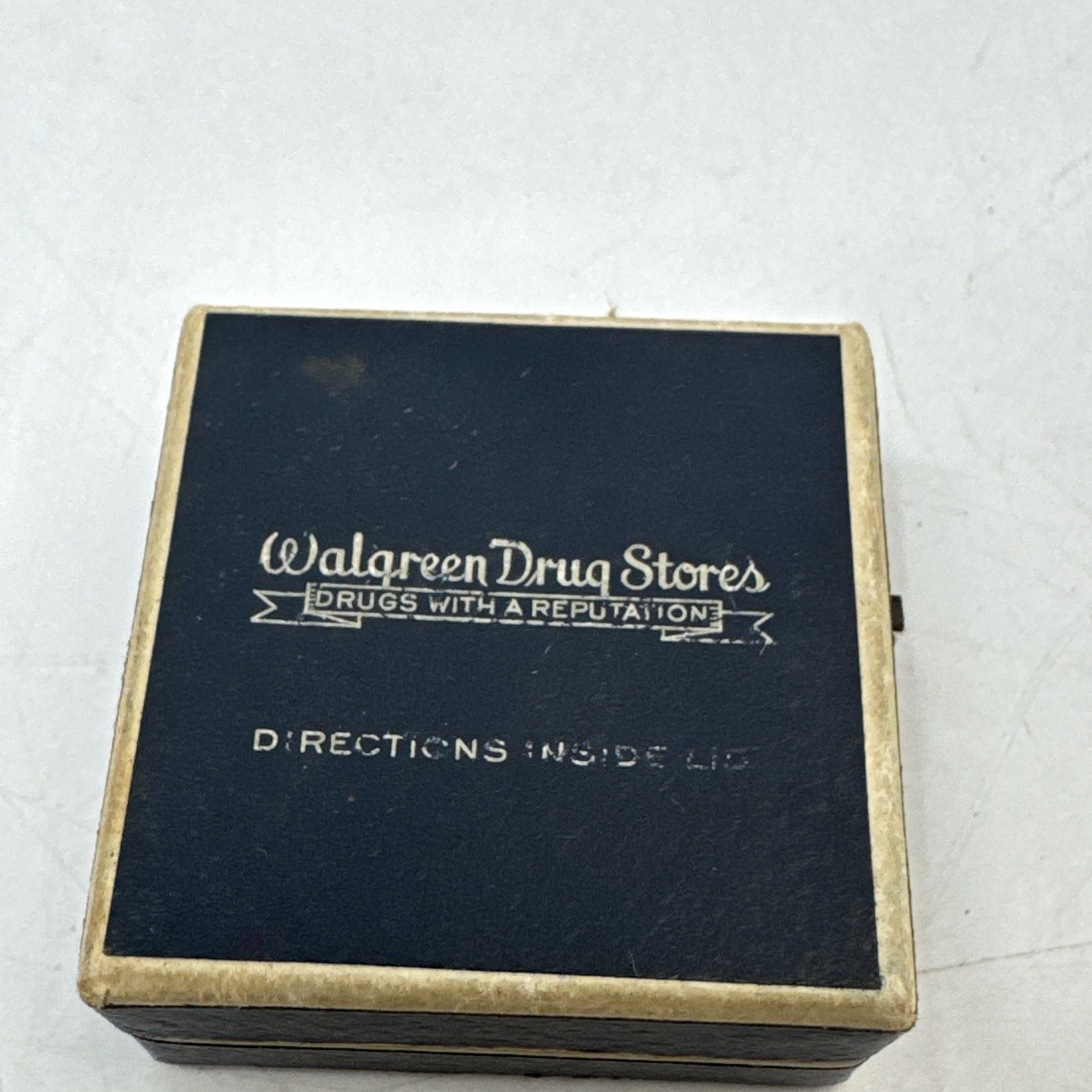 1939 Walgreen Drug Stores Pharmacy Medicine Box
