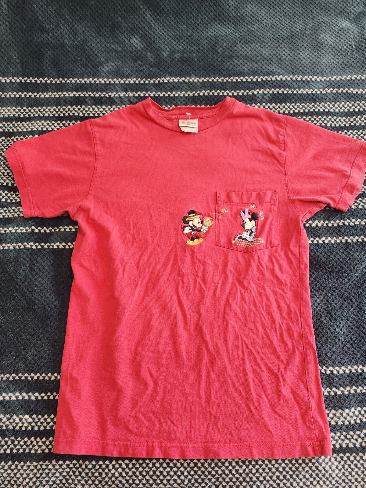 Vintage Mickey Minnie T-Shirt The Disney Store Medium 2001 Embroidered Pocket...