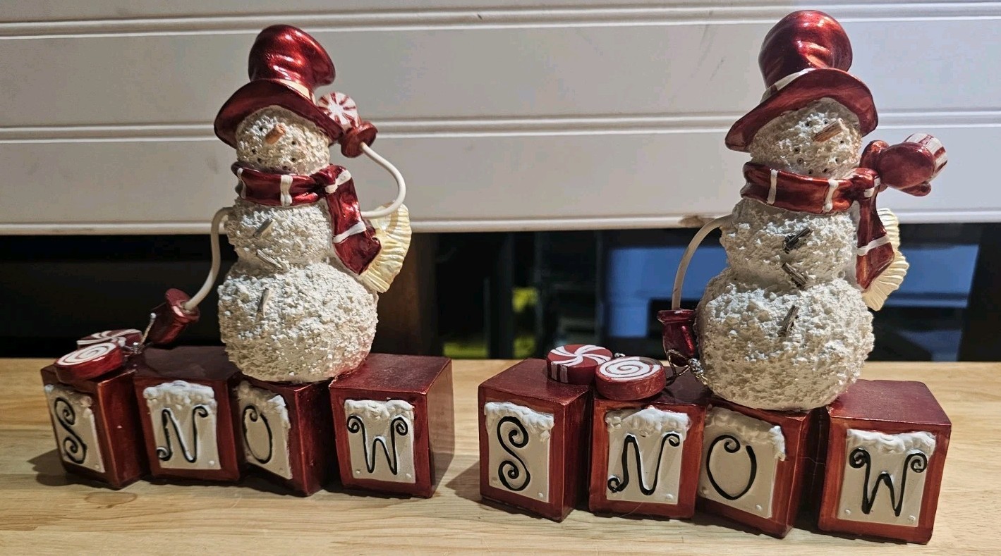 Vintage Snowman “SNOW”  Block Figurines Set of 2 Red White Christmas Decor