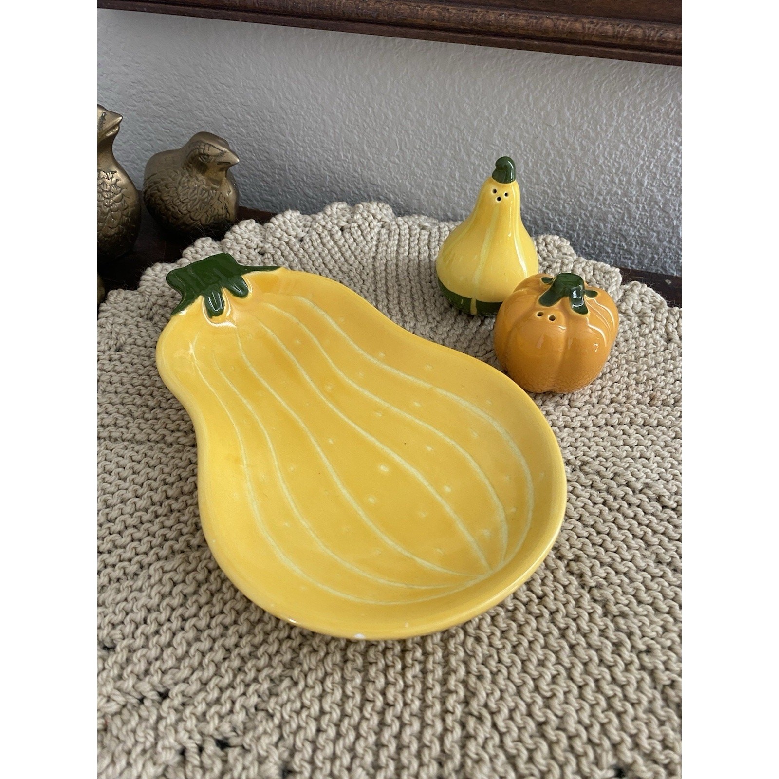Vintage 1980s Squash Salt and Pepper Set \'Shades of Autumn\' with Squash Plate
