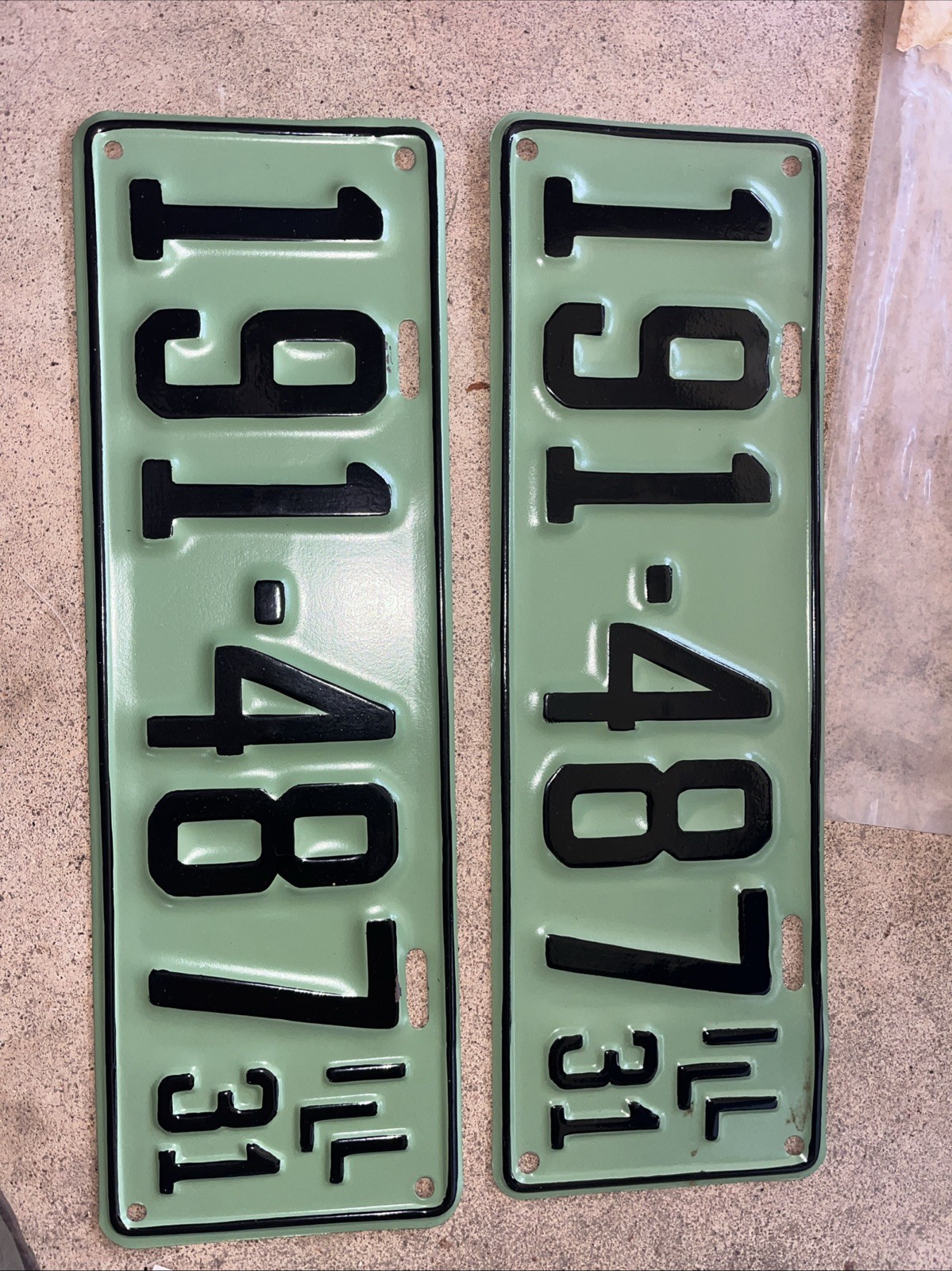 Mint Original Illinois 1931 Auto License Plate Set Pair 191-487 Garage Pub Decor Mint Original Illinois 1931 Auto License Plate Set Pair 191-487 Garage Pub Decor