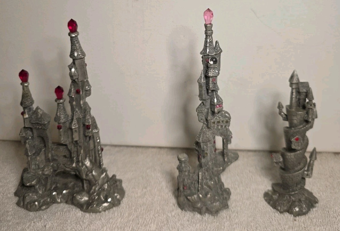 Rawcliffe pewter Lot Of 3 Castle Figurines 1454, 1453, 659 Rawcliffe pewter Lot Of 3 Castle Figurines 1454, 1453, 659