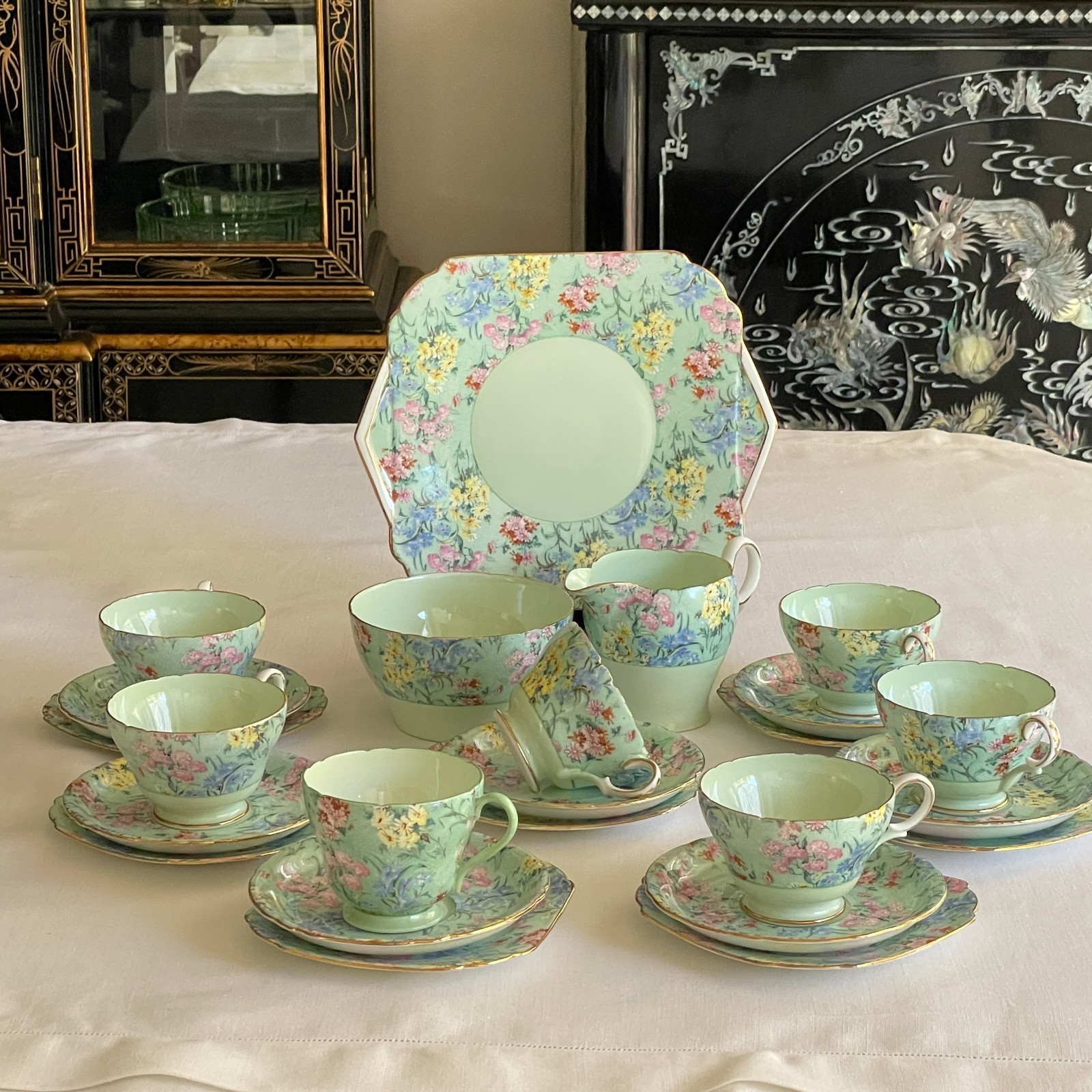 VINTAGE SHELLEY 'MELODY' CHINTZ TEA SET FOR 7 PERSONS PAT.13453/12973 C 1930'S VINTAGE SHELLEY 'MELODY' CHINTZ TEA SET FOR 7 PERSONS PAT.13453/12973 C 1930'S