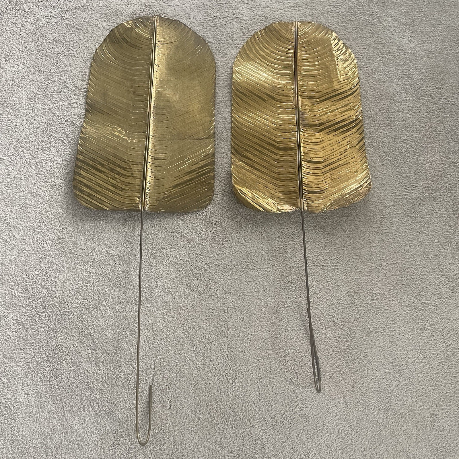 2 Vintage Brass Banana Leaf Leaves 43.5” & 39.5” MCM Patina Decorative 2 Vintage Brass Banana Leaf Leaves 43.5” & 39.5” MCM Patina Decorative