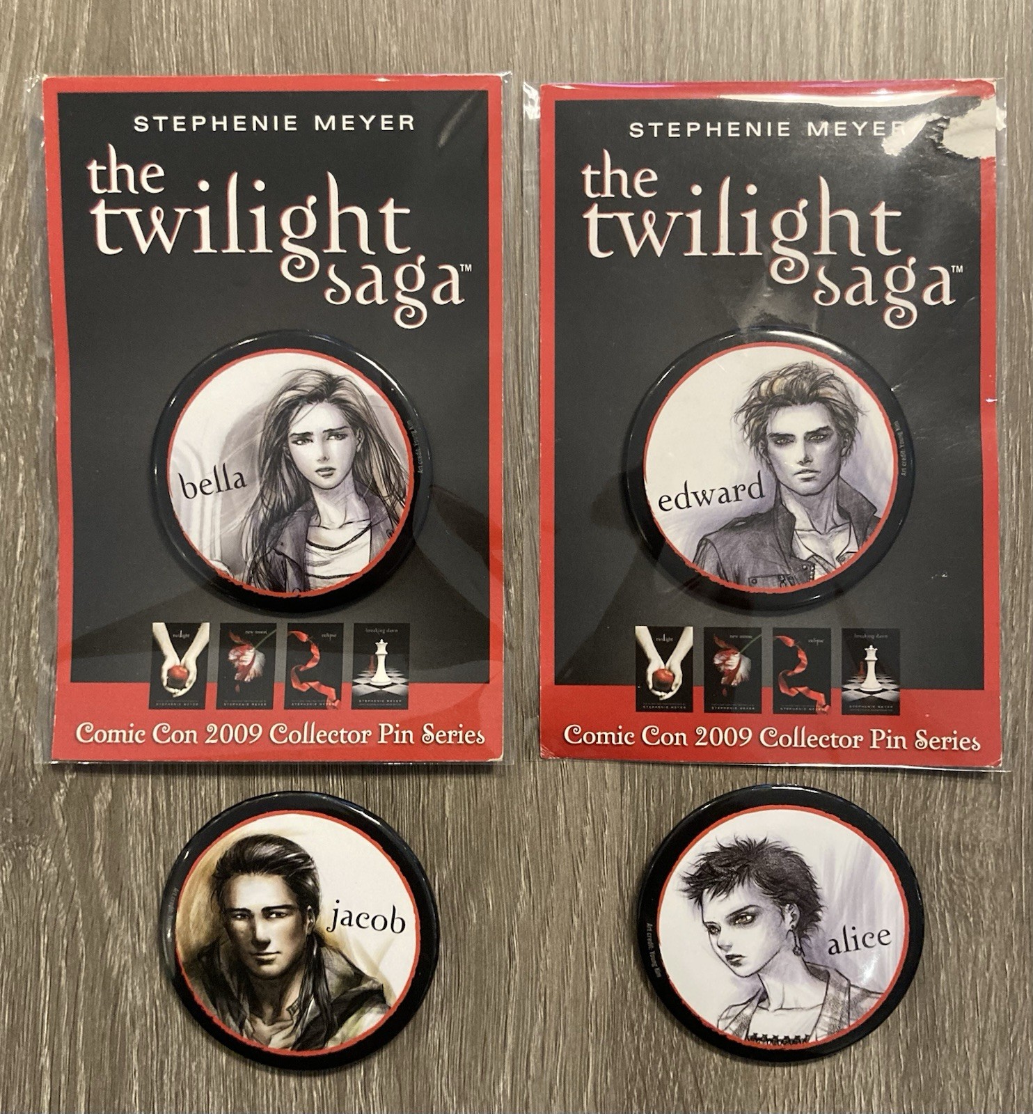 The Twilight Saga - RARE - Comic Con - 2009 - Collector Pin Series - Full Set